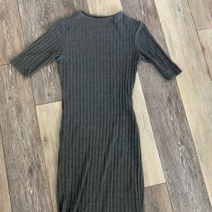 Fitted grey dress